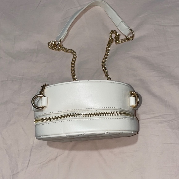 Be Cool Crossbody purse - Picture 7 of 7